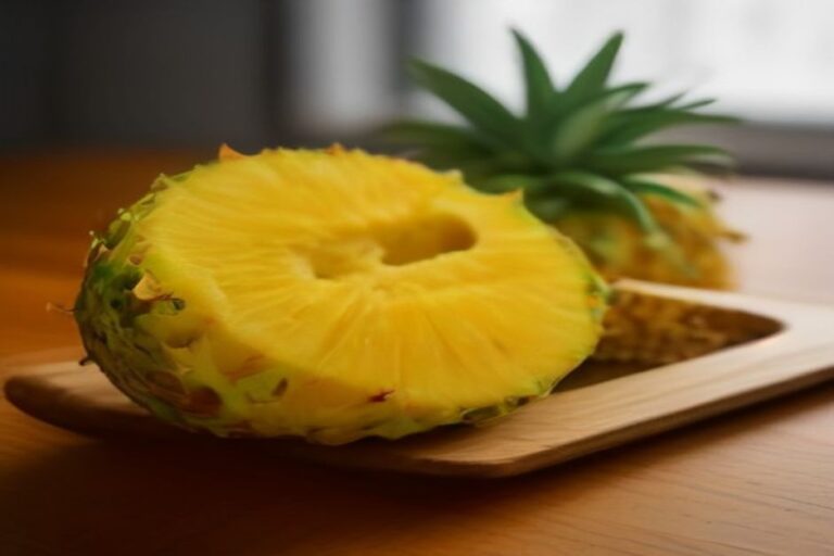 Fresh pineapple — can dogs eat pineapple
